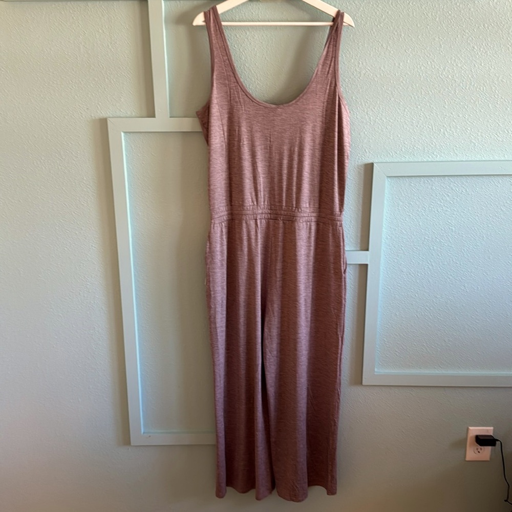 Vuori Mauve Tank Bodysuit (NWOT) - Picture 3 of 8